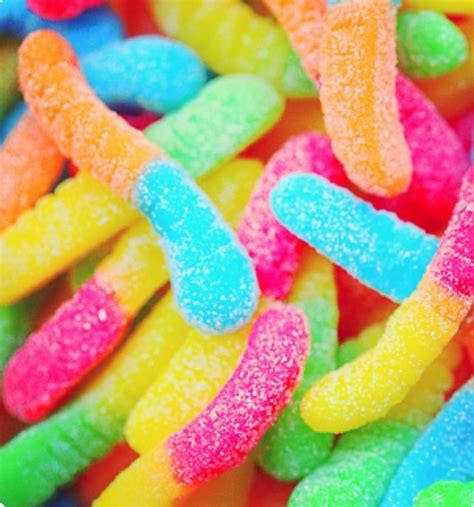 gomitas multicolores! Candy Tumblr, Food Wallpaper, Iphone Wallpaper, Candy Pictures, Kreative ...