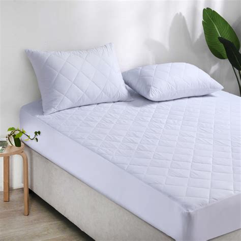 Wayfair Basics™ Hypoallergenic Quilted Mattress Protector Soft Feel & Reviews | Wayfair.co.uk