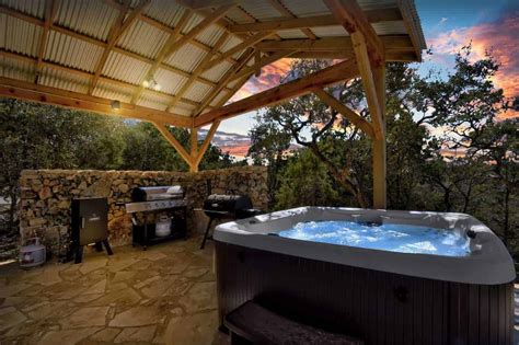 Secluded Cabins Texas Hill Country Hot Tub - Image to u