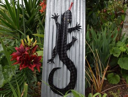 Black on Black Lizard Corrugated Iron Garden Art | Felt