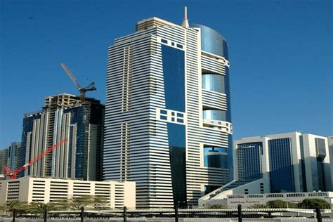 Blue Tower Apartments - Sheikh Zayed Road Dubai