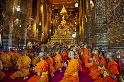 Captured in Bangkok at Buddha temple (#Thailand) | Buddha temple ...