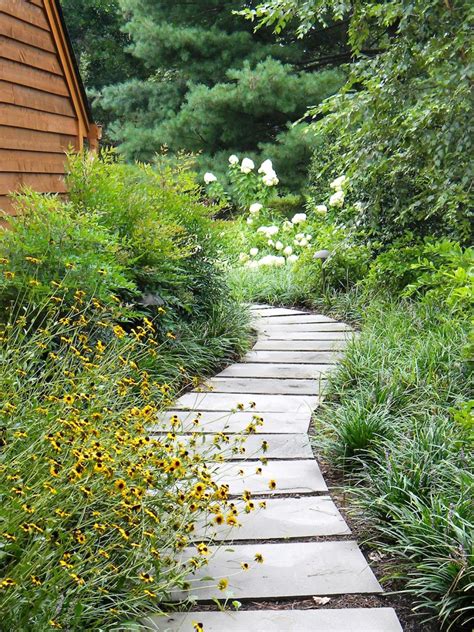 Innovative And Unique Garden Pathway Ideas - Interior Vogue