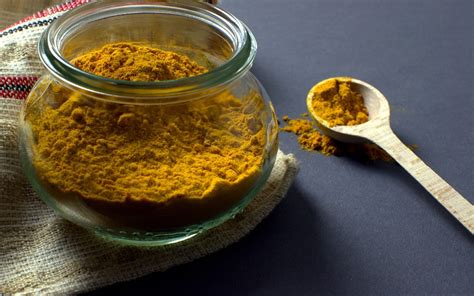 Can Turmeric Whiten Your Teeth?