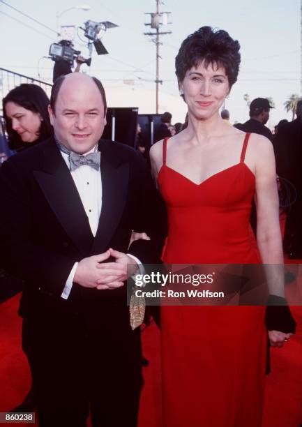 Jason Alexander Wife Photos and Premium High Res Pictures - Getty Images