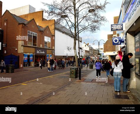 Sutton high street pedestrian zone hi-res stock photography and images ...