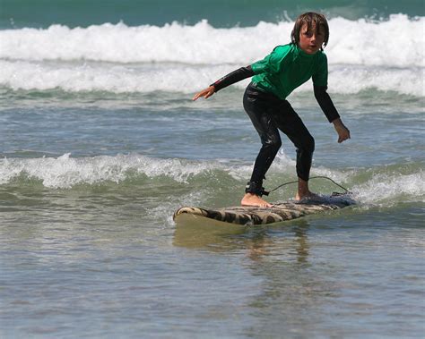 Surfing Photos and gallery | Holywell Bay School of Surf