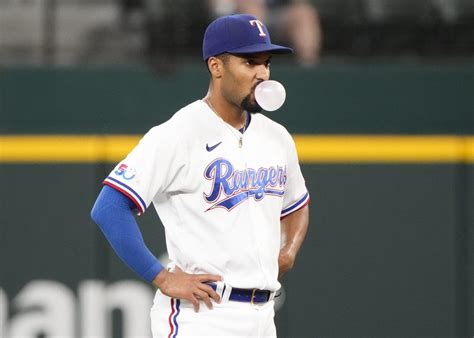 Marcus Semien helps Rangers rout Twins