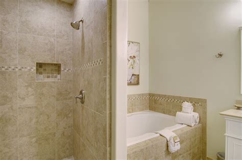 Luxury Accommodations Carmel, CA | Carriage House Inn | Hotel Suites