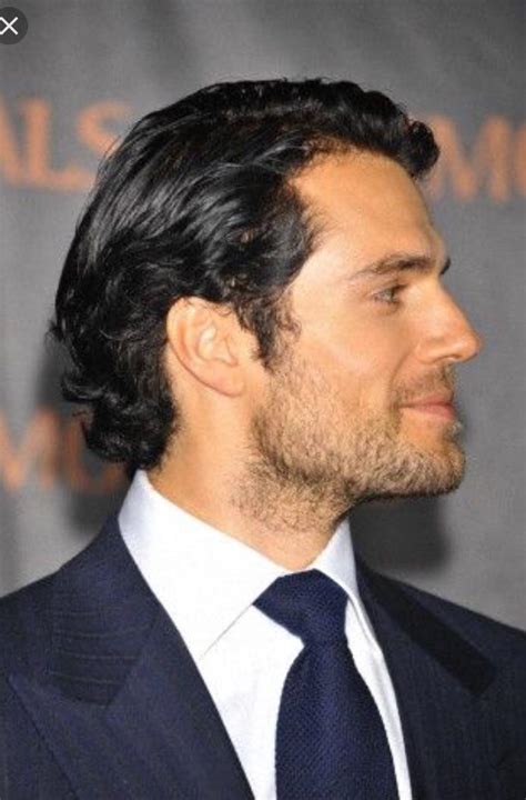 What product is in Henry Cavill’s hair in this picture? : r/malehairadvice