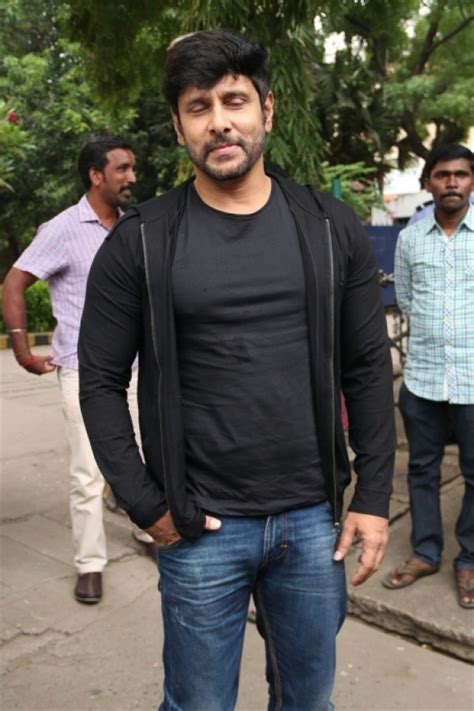 Vikram (Tamil Actor) Photos: Latest Images of Vikram (Tamil Actor ...