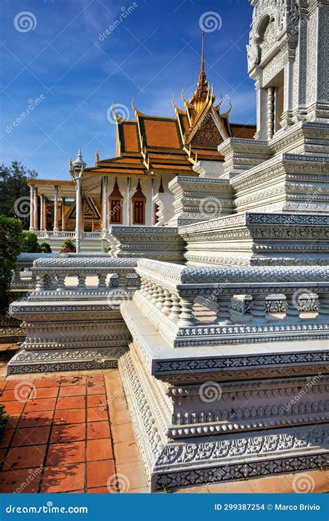 The Throne Hall at the Royal Palace Phnom Penh Cambodia Stock Photo ...