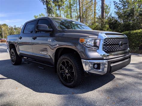 New 2020 Toyota Tundra 4WD SR5 Crew Cab Pickup in Savannah #X927450 | Savannah Toyota