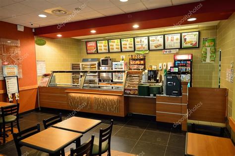 Subway fast food restaurant – Stock Editorial Photo © teamtime #98830784