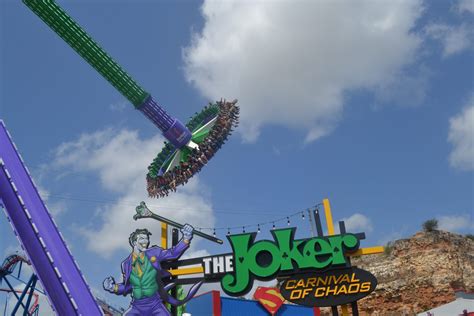 JOKER™: Carnival of Chaos - Six Flags Fiesta Texas