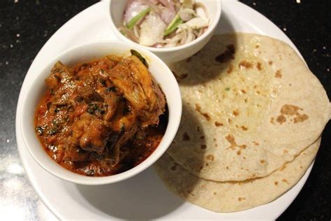 Makkan Roti with Dhaba Chicken - Yummy Tummy | Recipe | Roti, Chicken ...