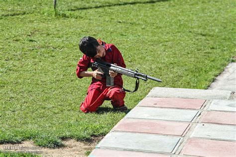 Mehr News Agency - Army parades across Iran