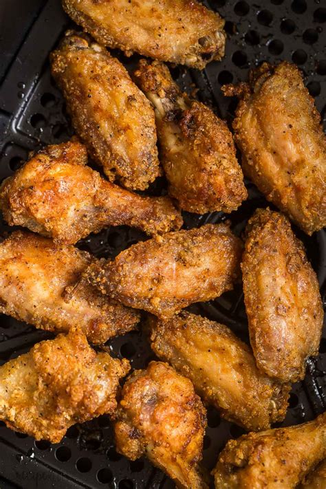 CRISPY Air Fryer Chicken Wings - The Recipe Rebel