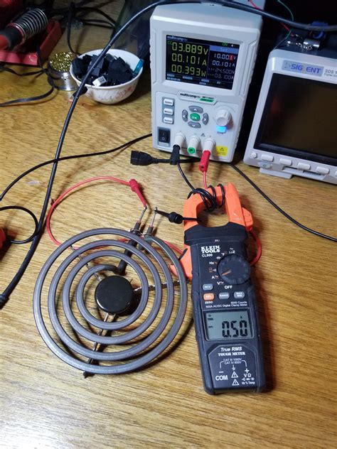 Klein CL800 Clamp Multimeter Review, Theory, and Usage - The Tech Circuit™