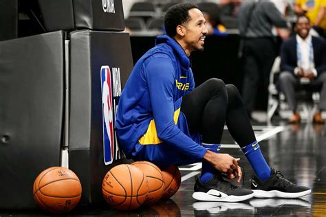 Shaun Livingston waived by Golden State Warriors, fans salute the veteran player