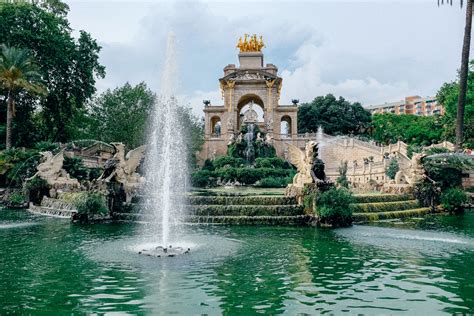 Fountain in Ciutadella Park in Barcelona – free photo on Barnimages