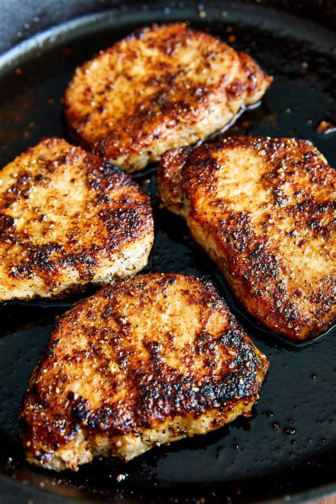 10-Minute Pan-Fried Boneless Pork Chops - Craving Tasty