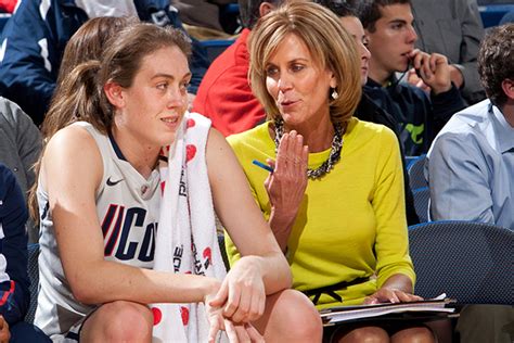 Honoring a Women's Basketball Legend - UConn Today