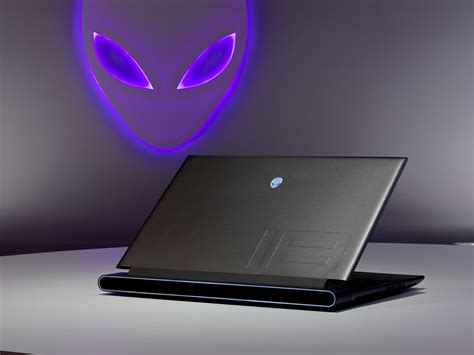 Dell Alienware m18 2023 ra mắt: Tấm nền IPS 18 inch 480Hz, có cả tùy chọn Intel và AMD