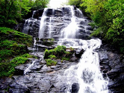 Amicalola Falls - Waterfalls in Georgia