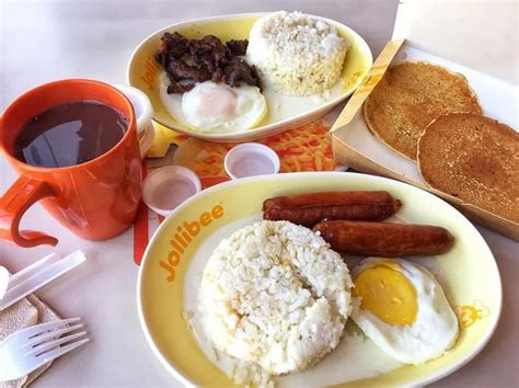 Jollibee Singapore now sells a new breakfast menu of pancakes ...