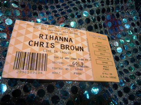 File:Rihanna showtickets.jpg - Wikimedia Commons