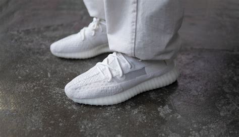 たってしま adidas - Yeezy boost 350 V2 boneの通販 by ma3zshop｜アディダスならラクマ メンズ