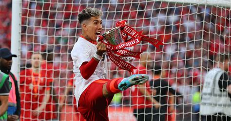 Roberto Firmino celebrates with the FA Cup after Liverpool's victory ...