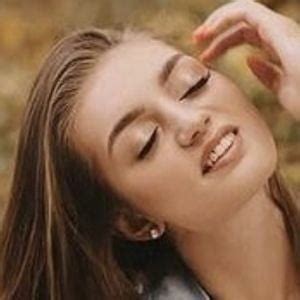 Diana Belitskaya - Age, Family, Bio | Famous Birthdays