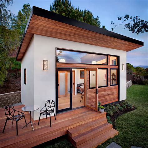 This small backyard guest house is big on ideas for compact living | CONTEMPORIST