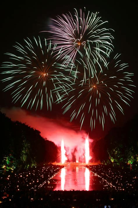 Fireworks Display · Free Stock Photo