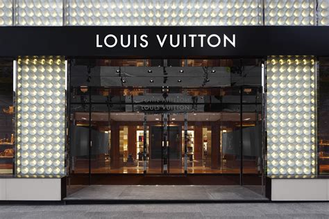 Louis Vuitton Retail Shop Design | IUCN Water