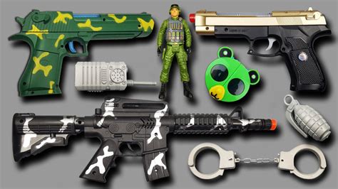 Army Toy Guns Toys With Equipment !! Box Full Of Toys With Learn Colors ...
