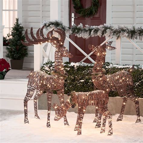 Christmas Reindeer Yard Decorations – HomeDecorish