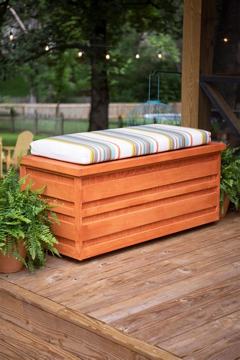 DIY Outdoor Rolling Storage Bench | HGTV