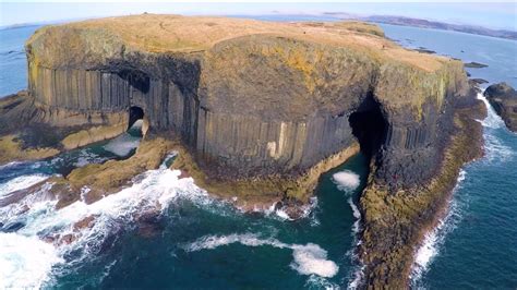 Mysterious Fingal’s Cave in Scotland – Earth is Mysterious