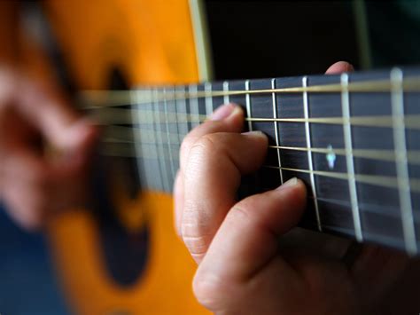 Acoustic guitar lessons: tutorials and gear-buying guides | MusicRadar