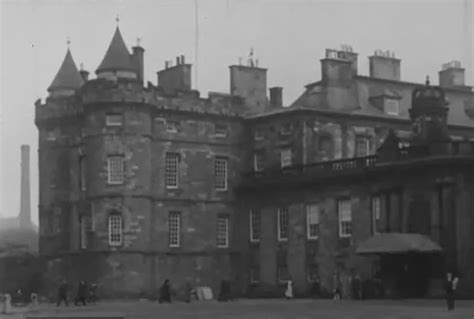 Incredible silent film of Edinburgh captures city life in 1920s - Edinburgh Live