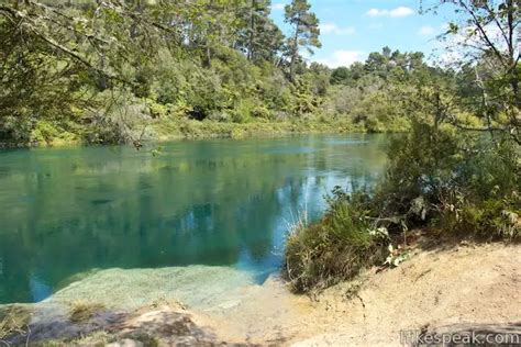 Spa Thermal Park - Huka Falls Walkway | New Zealand | Hikespeak.com Hikespeak.com