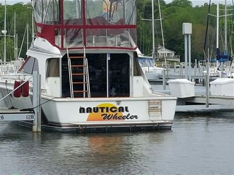 Custom Boat Graphics | Vinyl Boat Lettering | Custom Boat Lettering