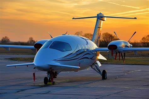 Amazing Aircraft : Piaggio P180 Avanti | Plane Spotters India - PlaneSpotters.in : Plane ...