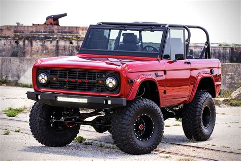 12 Ford Bronco Modified Gen 1 convertible SUV – Autowise