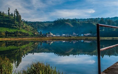 Ranu Kumbolo Lake of Mount Semeru | Authentic Indonesia Blog