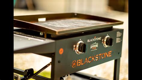 Blackstone Griddle Seasoning!!! 28" Adventure Ready - YouTube