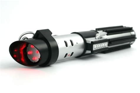 Star Wars Lightsaber Flashlight - GeekAlerts